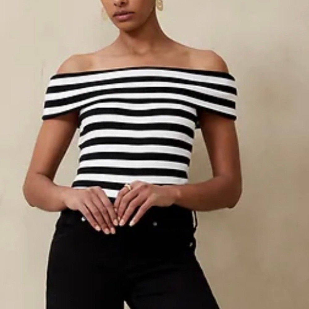 Banana Republic ]Off The Shoulder Striped Ribbed Knit Top Black White XS